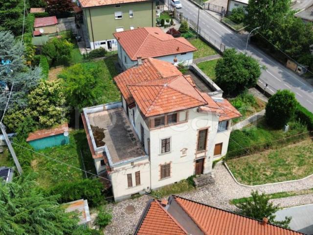 Villa bifamiliare in vendita a Ponteranica via Maresana