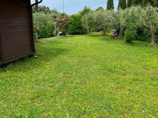 Villa bifamiliare in vendita a Porcari via Moroni, 13