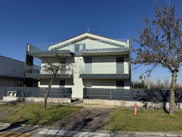 Villa bifamiliare in vendita a Padova