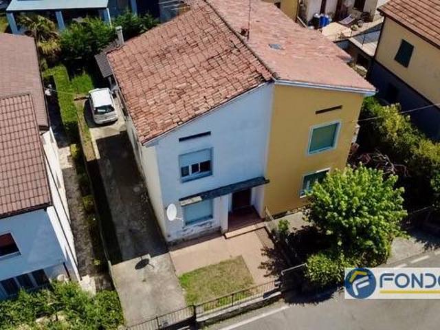 Villa bifamiliare in vendita a Palazzolo sull'Oglio