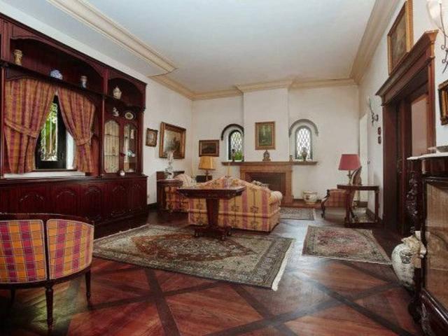 Villa bifamiliare in vendita a Palermo