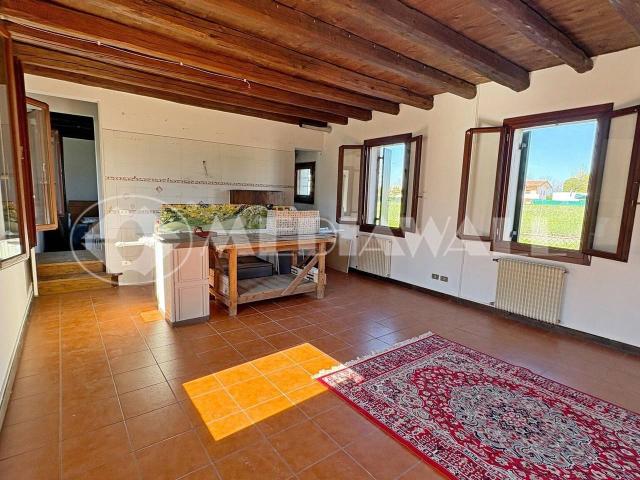 Villa bifamiliare in vendita a Pasiano Di Pordenone