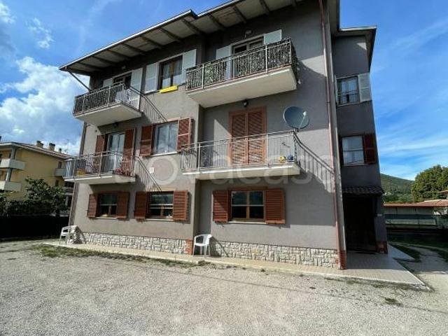 Villa bifamiliare in vendita a Passignano sul Trasimeno via della Mietitura
