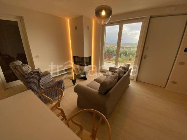 Villa bifamiliare in vendita a Perugia via Tarconte, 20, Montebello