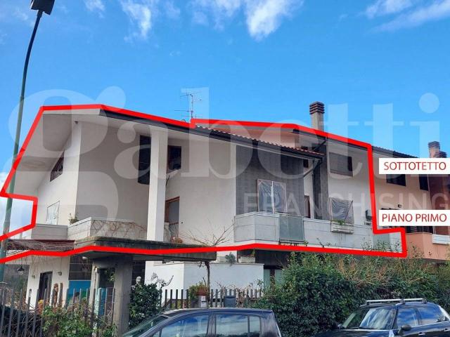 Villa bifamiliare in vendita a Pesche