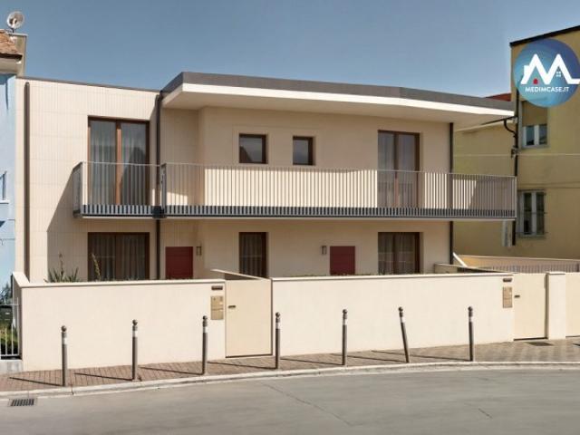 Villa bifamiliare in vendita a Pesaro strada borgheria, Villa San Martino