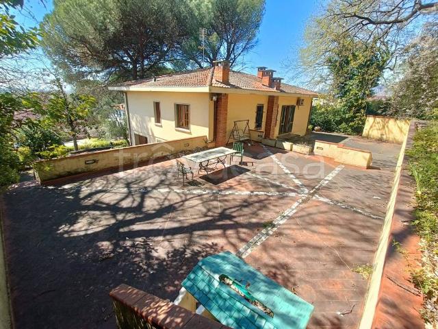 Villa bifamiliare in vendita a Pieve a Nievole via del Poggetto