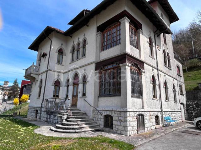 Villa bifamiliare in vendita a Pieve, Pieve di Cadore
