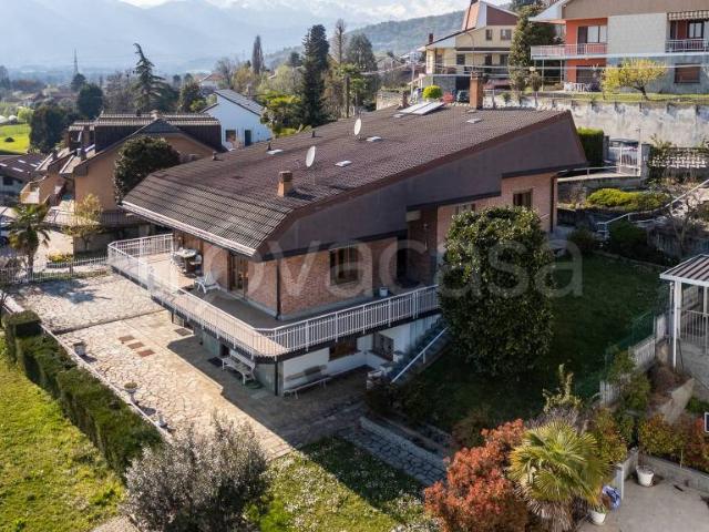 Villa bifamiliare in vendita a Piossasco via Giacomo Puccini, 19