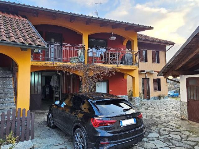 Villa bifamiliare in vendita a Piossasco
