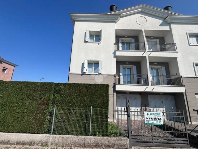 Villa bifamiliare in vendita a Piove di Sacco via Claudio Rossi, 4