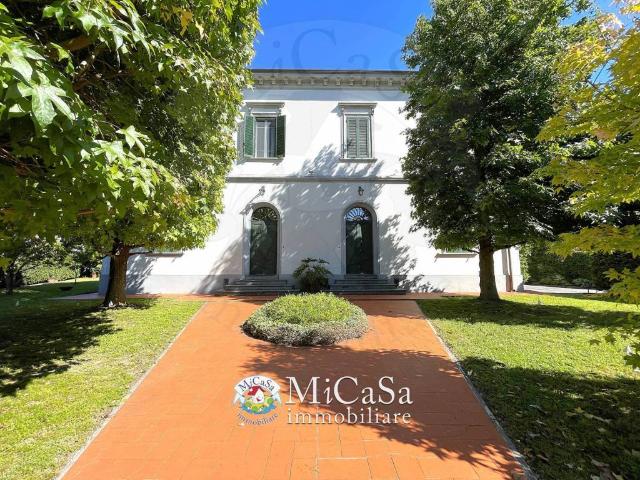 Villa bifamiliare in vendita a Pisa via Fiorentina, 595, Riglione Oratoio