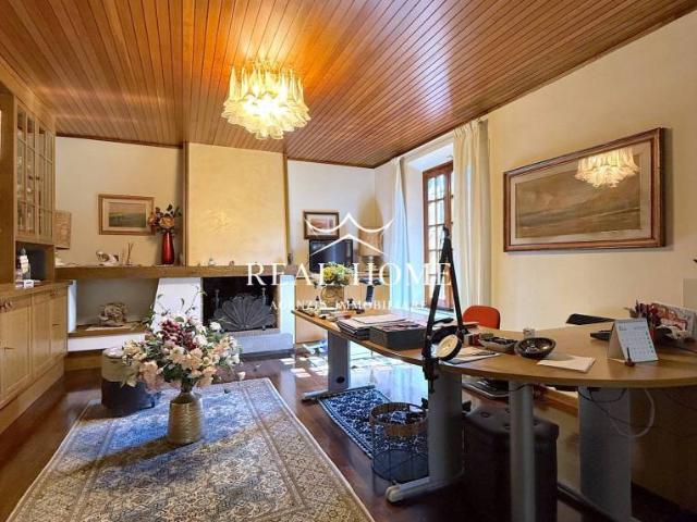 Villa bifamiliare in vendita a Prato via Paronese, 22, Le Fontanelle