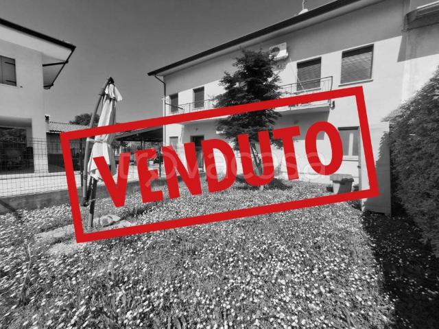 Villa bifamiliare in vendita a Precenicco via Edmondo Brian