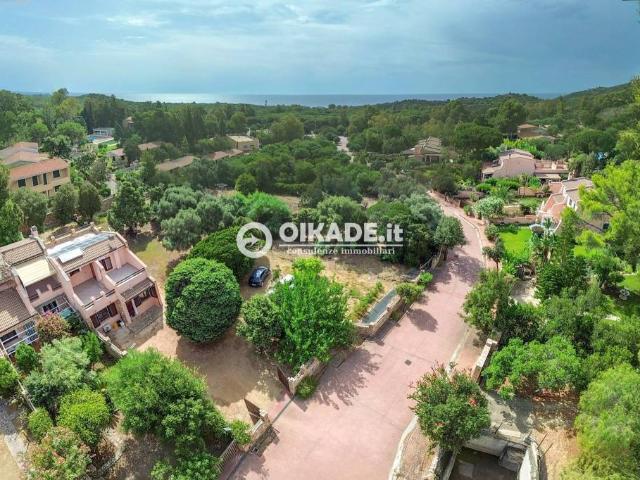 Villa bifamiliare in vendita a Pula