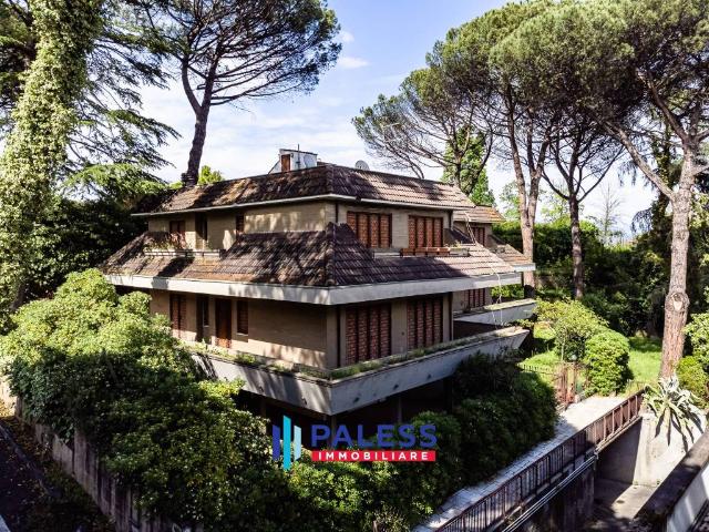 Villa bifamiliare in vendita a Roma, Tomba di Nerone