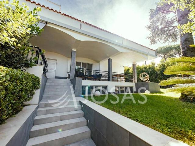 Villa bifamiliare in vendita a Roma via della Nocetta, Pisana Bravetta
