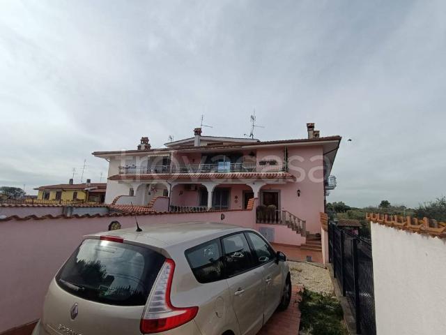 Villa bifamiliare in vendita a Roma via Filippo Naldi, Trigoria