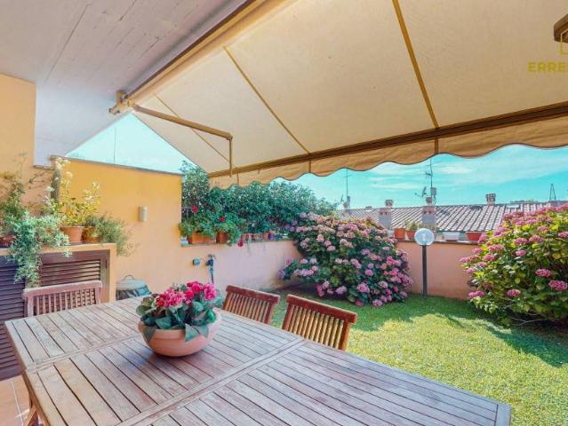 Villa bifamiliare in vendita a Roma, Collina delle Muse