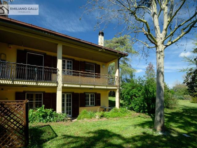 Villa bifamiliare in vendita a Roma, Monte Migliore