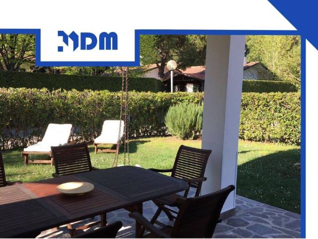 Villa bifamiliare in vendita a Rosolina via del Melograno, Isola Albarella