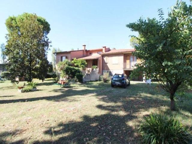 Villa bifamiliare in vendita a Ravenna