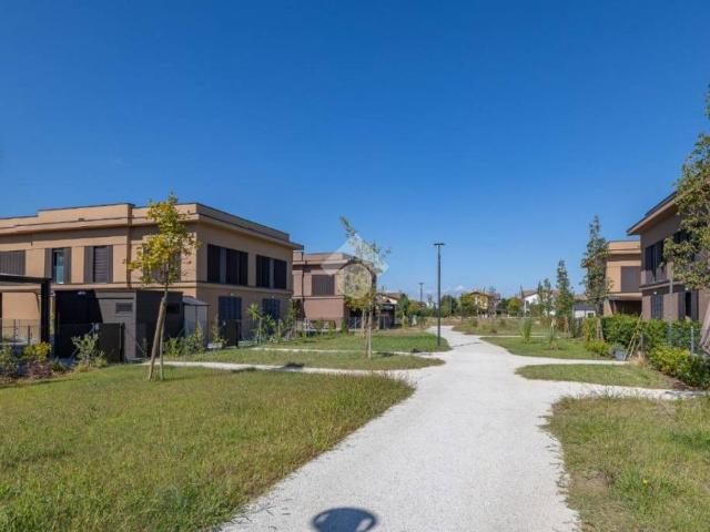 Villa bifamiliare in vendita a Ravenna via fratelli vivaldi, Lido di Savio Lido di Classe