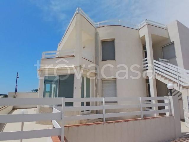 Villa bifamiliare in vendita a Ragusa via del Falco, Donnafugata Punta Braccetto