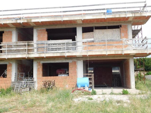 Villa bifamiliare in vendita a Ragusa