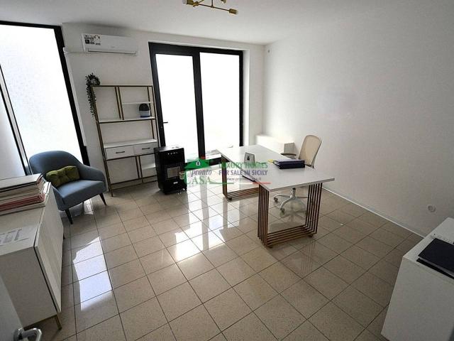 Villa bifamiliare in vendita a Ragusa