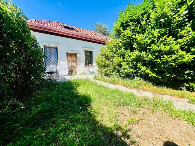 Villa bifamiliare in vendita a Rho