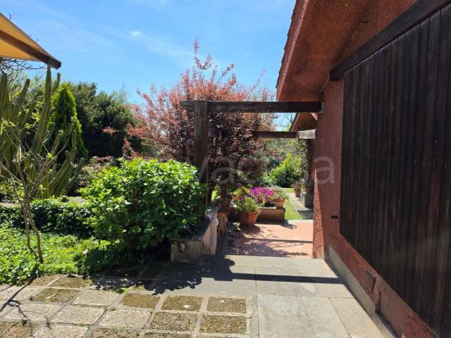 Villa bifamiliare in vendita a Riano