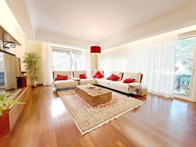Villa bifamiliare in vendita a Riccione