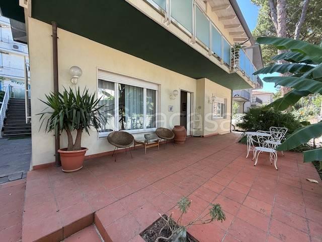 Villa bifamiliare in vendita a Riccione, Paese