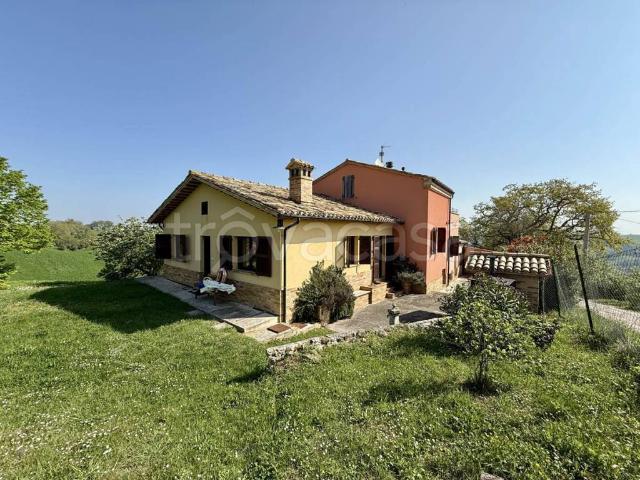 Villa bifamiliare in vendita a Ripe San Ginesio