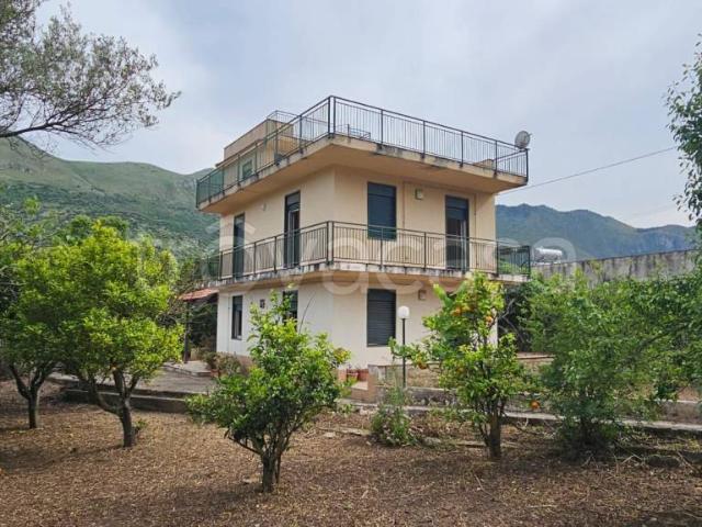 Villa bifamiliare in vendita a Torretta via delle Rose