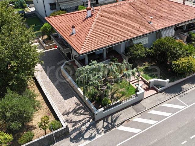 Villa bifamiliare in vendita a Torri di Quartesolo via degli Ippocastani, 45, Marola