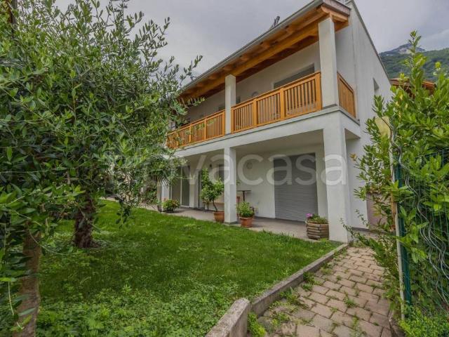 Villa bifamiliare in vendita a Termeno Sulla Strada del Vino