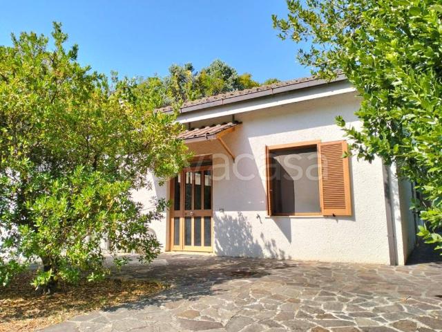 Villa bifamiliare in vendita a Terni, Cesure Valenza