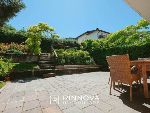 Villa bifamiliare in vendita a Trento via della Ri, Sopramonte