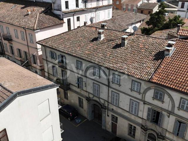 Villa bifamiliare in vendita a Trino via Giovanni Lanza, 11A