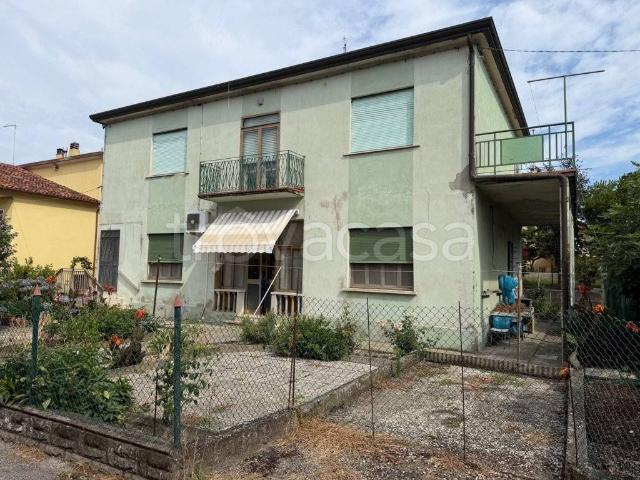 Villa bifamiliare in vendita a Venezia via Benaco, 1, Marghera Catene