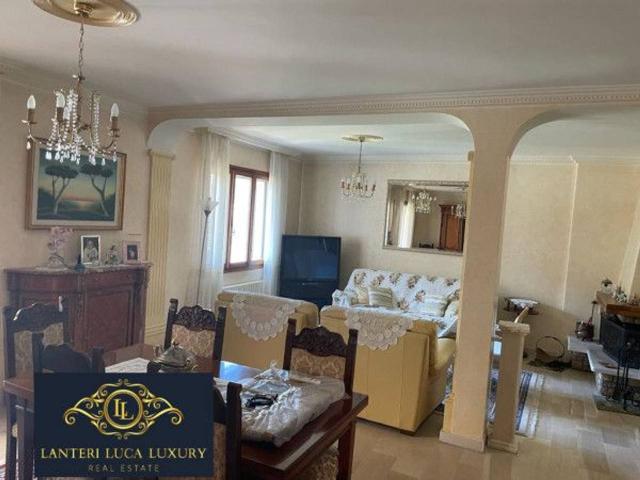 Villa bifamiliare in vendita a Ventimiglia