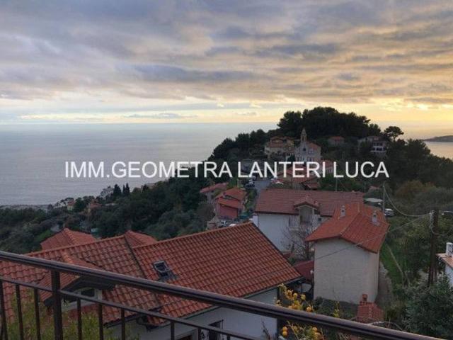 Villa bifamiliare in vendita a Ventimiglia