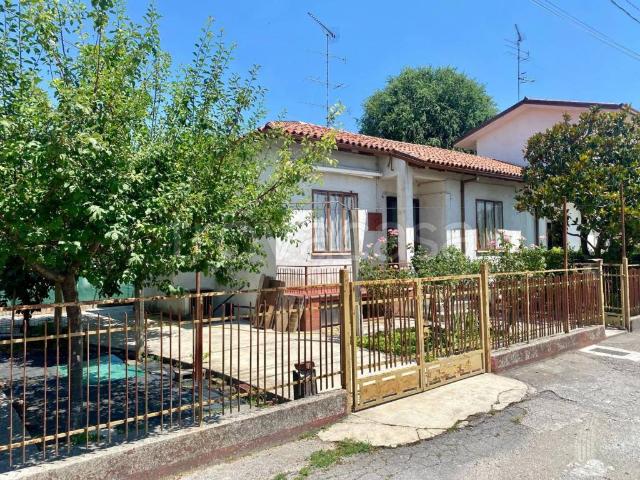 Villa bifamiliare in vendita a Ronchi dei Legionari