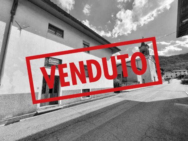 Villa bifamiliare in vendita a Verzegnis