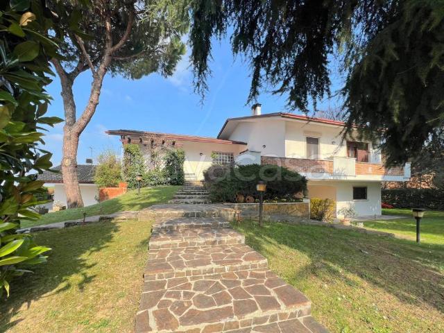 Villa bifamiliare in vendita a Quinto Vicentino, Villaggio Montegrappa