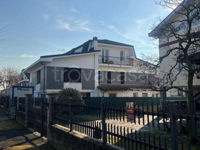 Villa bifamiliare in vendita a Vinovo viale dei Tigli, 18, Garino