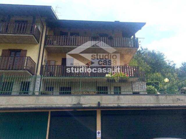 Villa bifamiliare in vendita a Zogno