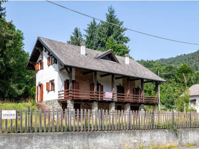 Villa bifamiliare in vendita ad Acquabuona, Tiglieto